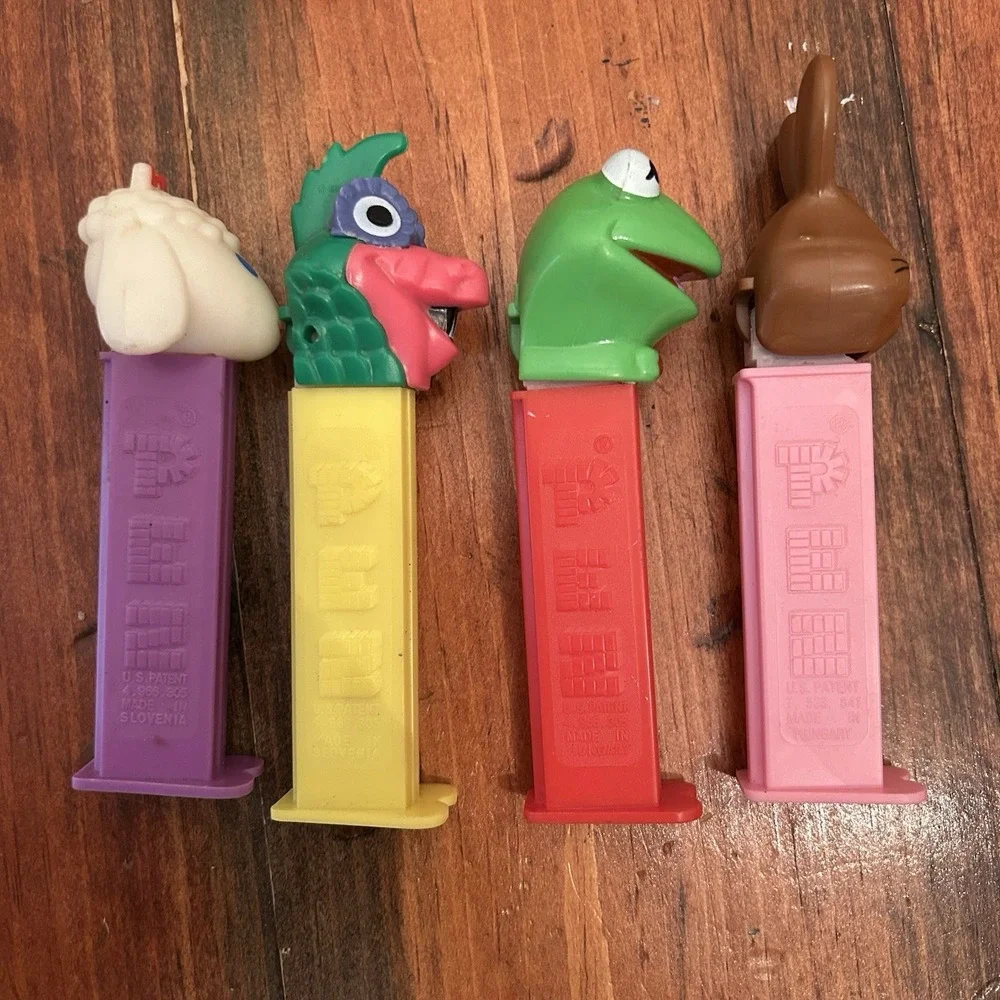 Vintage Collection Of 7 Pez Dispensers Bugs Kermit Flintstone Lambchop Fly-Saur